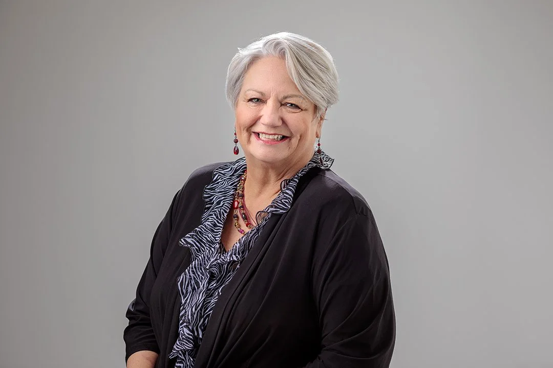 Terri_2J6A9607-Edit_Web copy.jpg