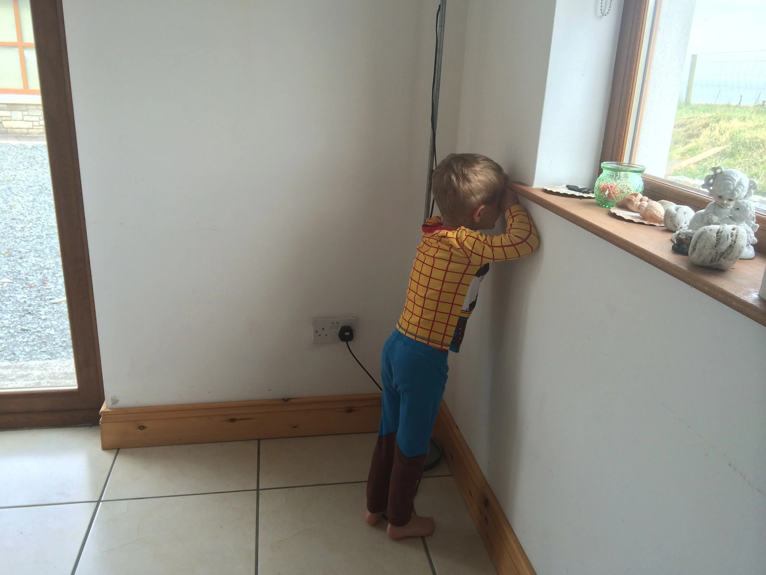 Kian counting as Hannah and Daddy ran to hide