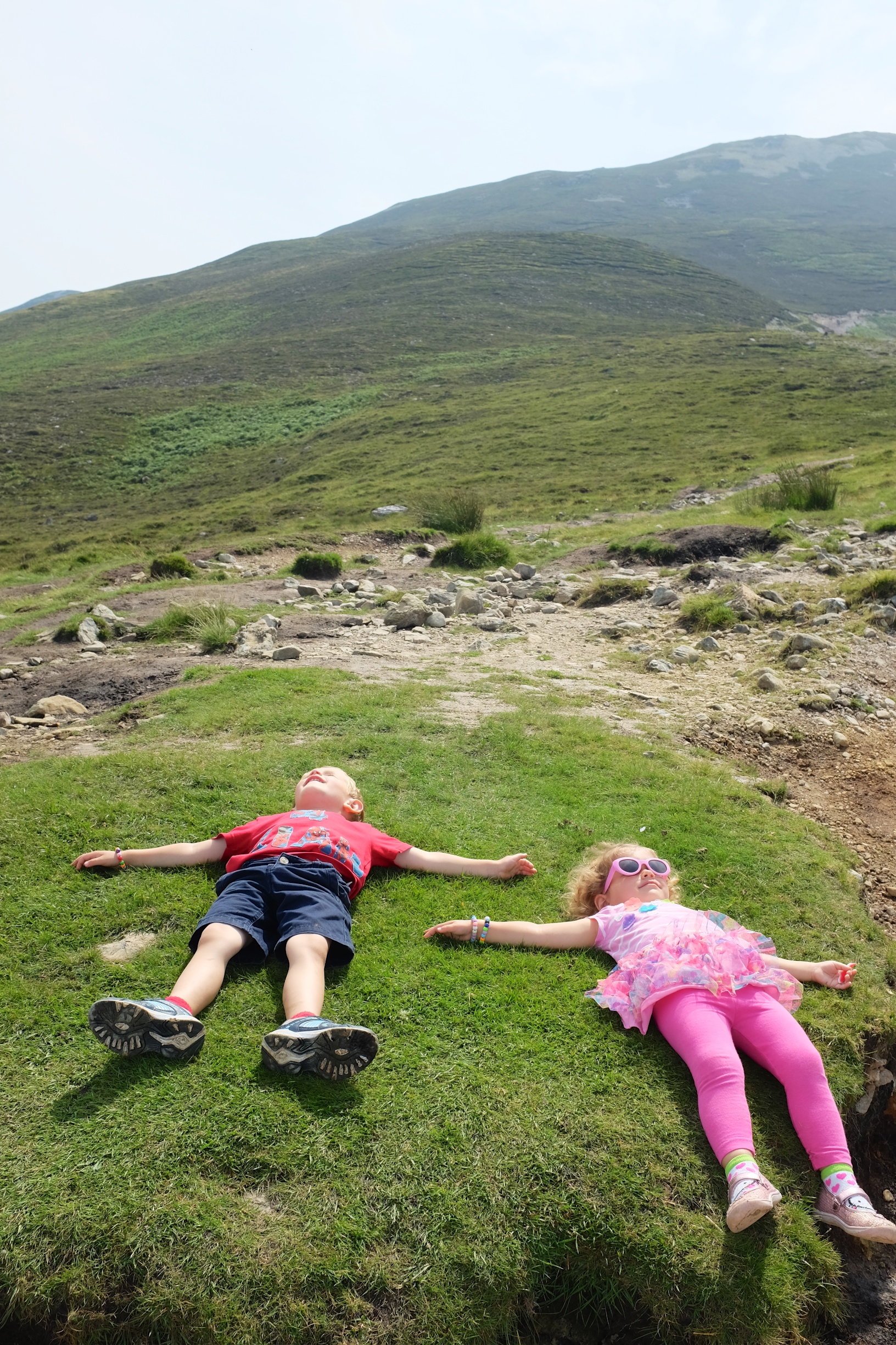 Little hikers, big mountain