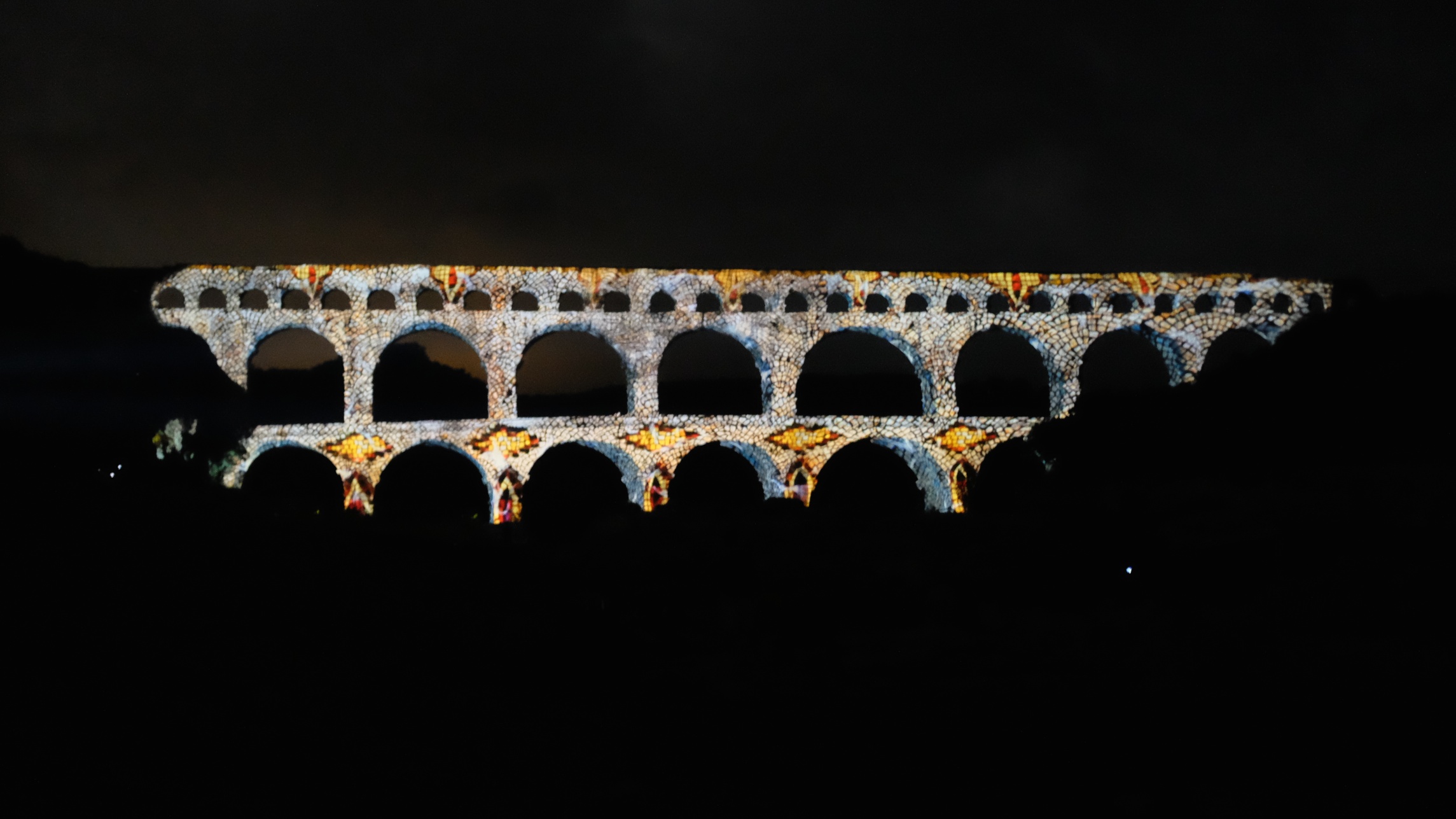 Pont Du Gard Light Show