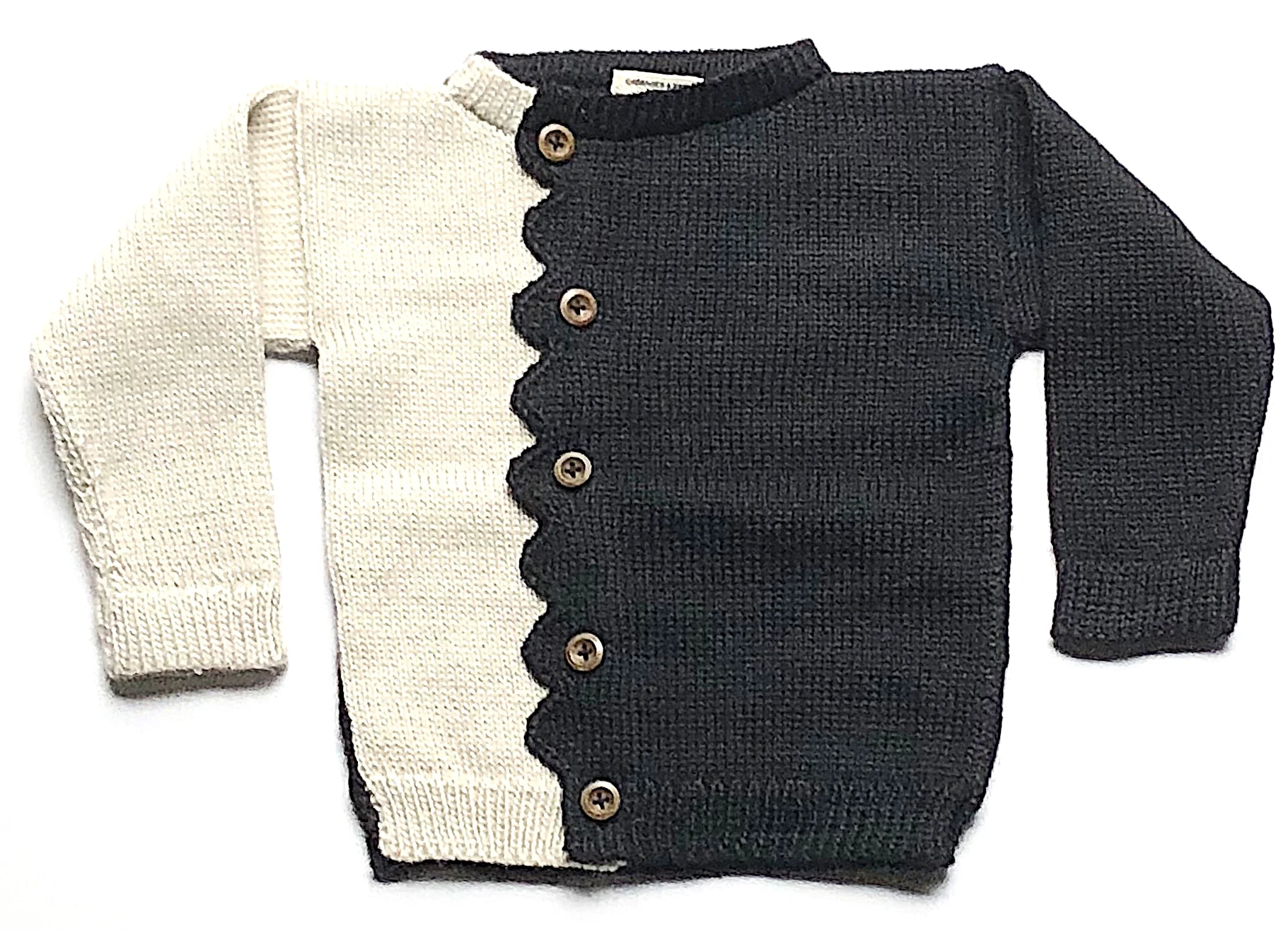 zig zag cardigan black white.jpg