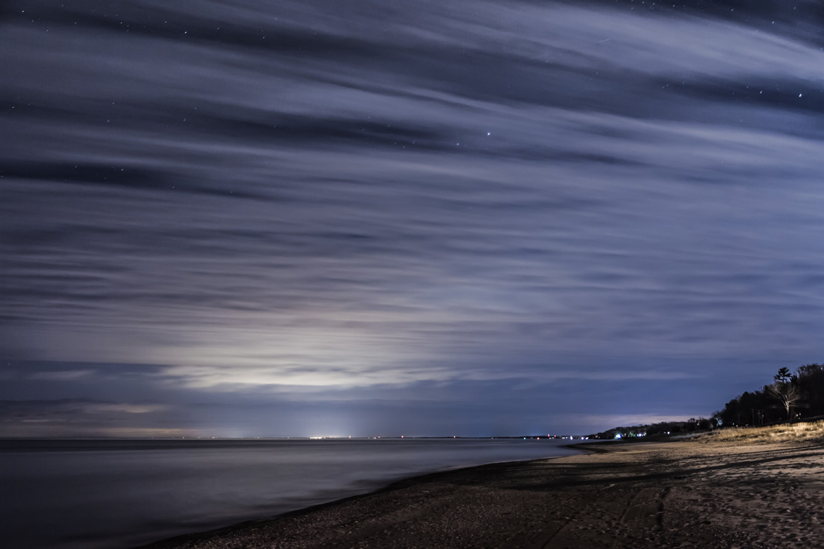 mich_night_summer_streaky_cloud_mi.jpg