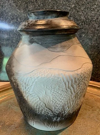 SPRING URN 1.jpg