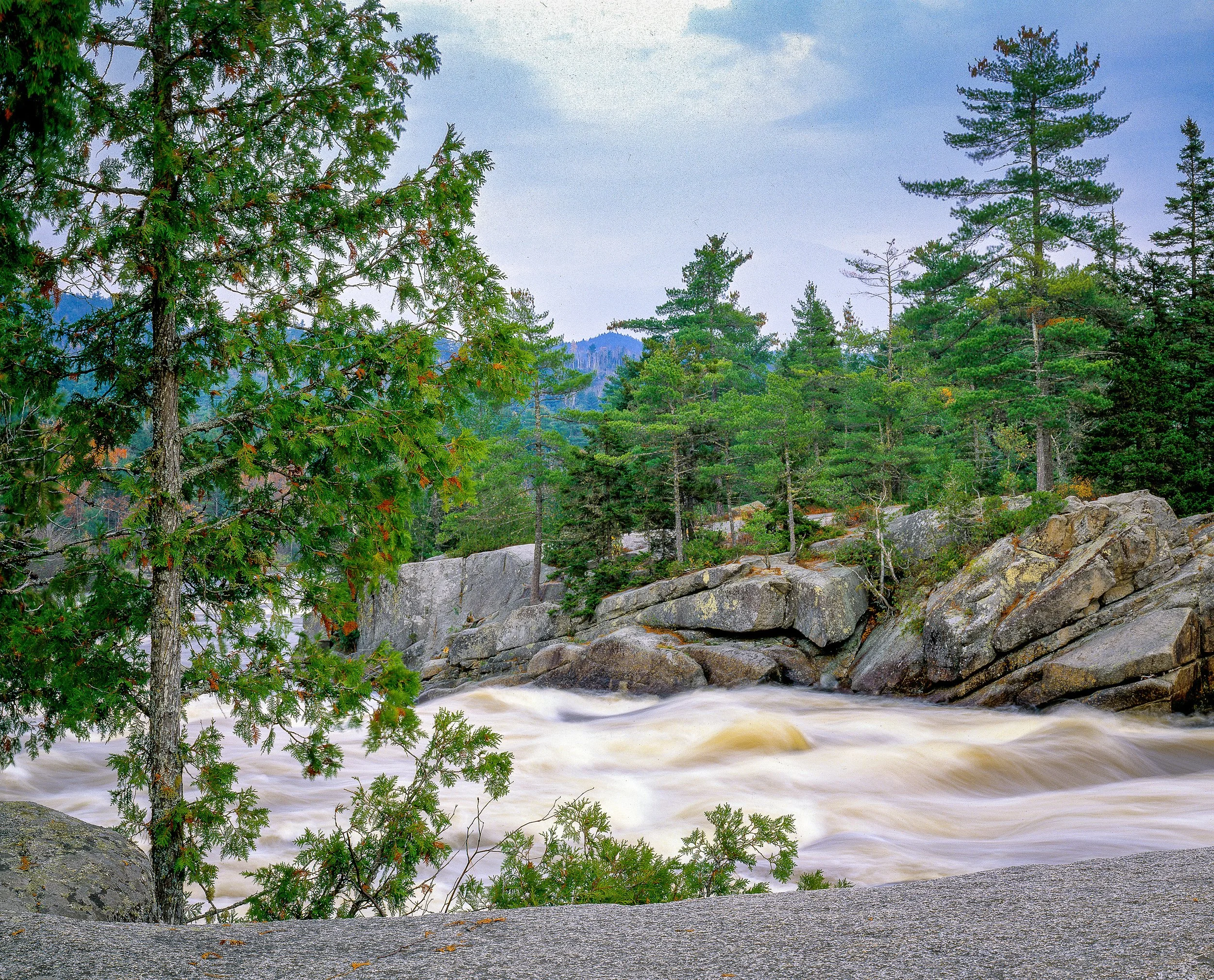 me nesowadnehunk falls.jpg