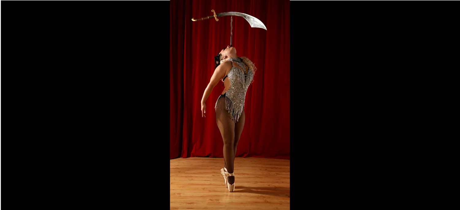 Daniella D'Ville sword balance en pointe.jpg