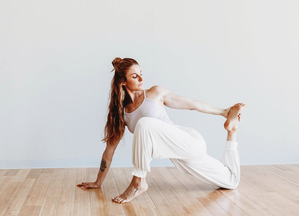 Jessica Calderon teaching yoga and breathwork in Atlanta