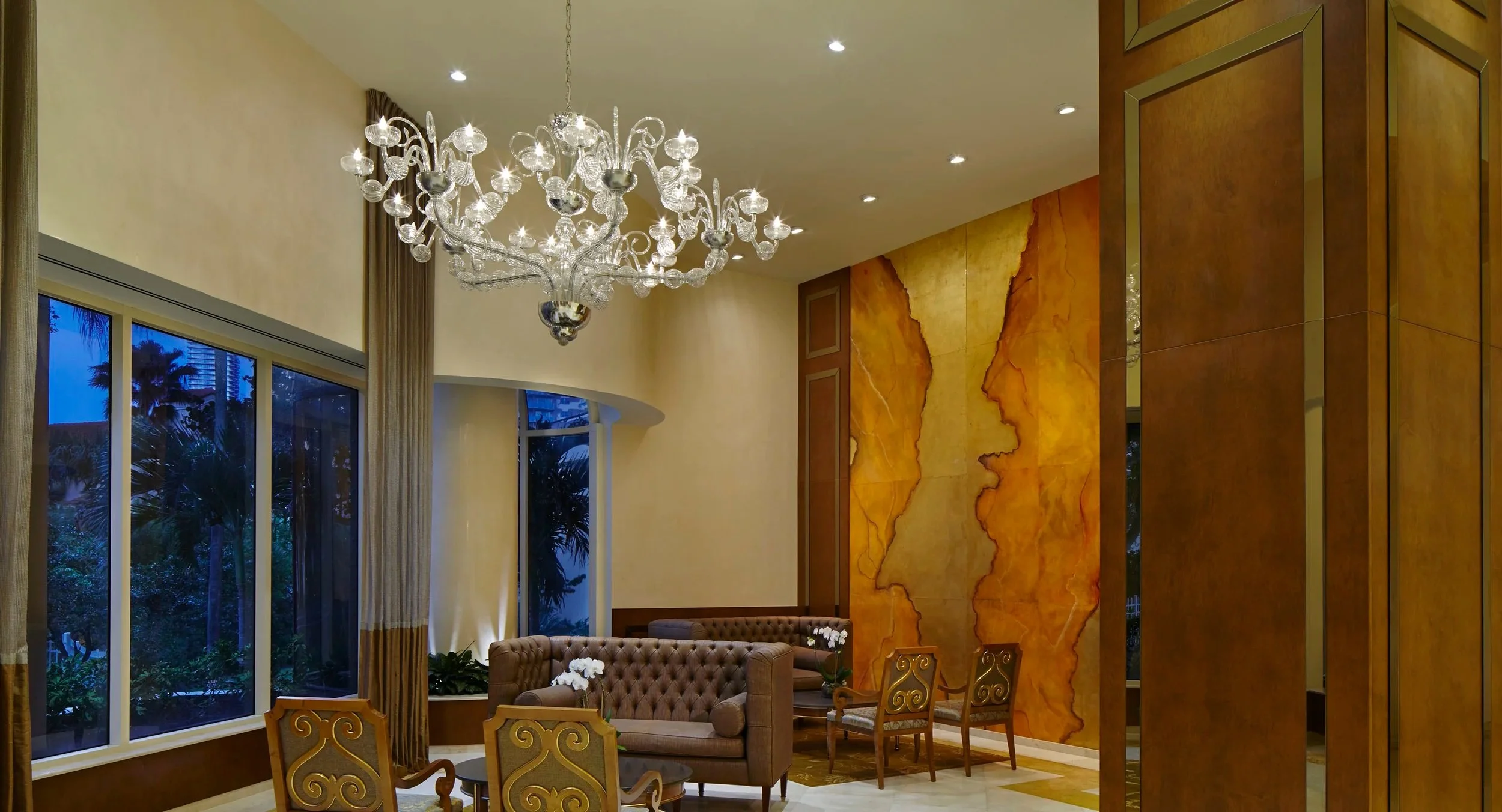 Turnberry Towers 01 Lobbyjpg crop.jpg