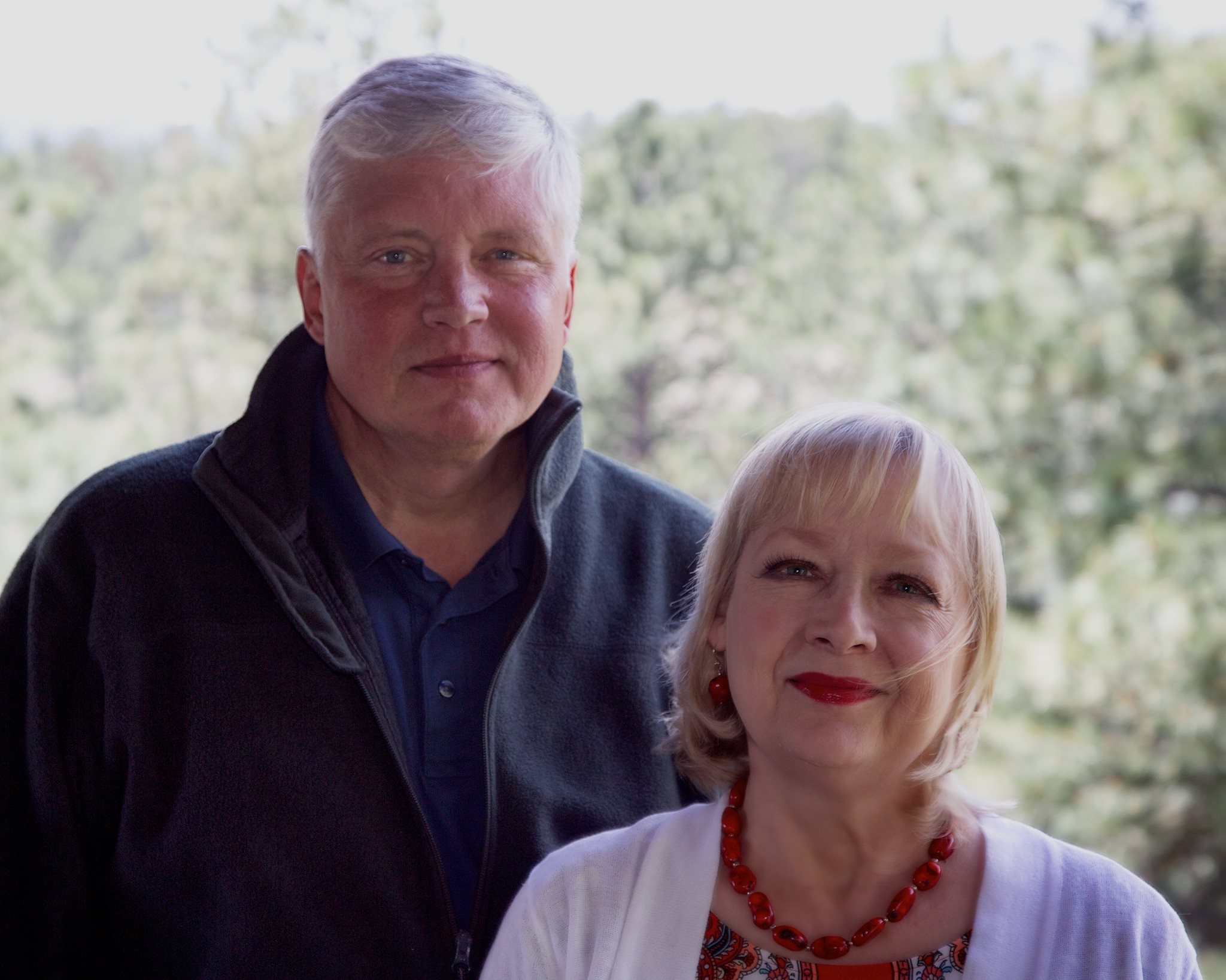 Richard and Helen Hahn own and manage Alpenglow Images & Accents in Estes Park, CO.