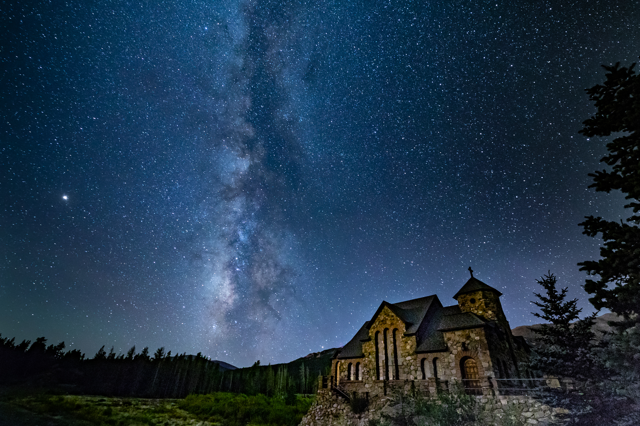 The Galactic Center over Chapel-on-the-Rock