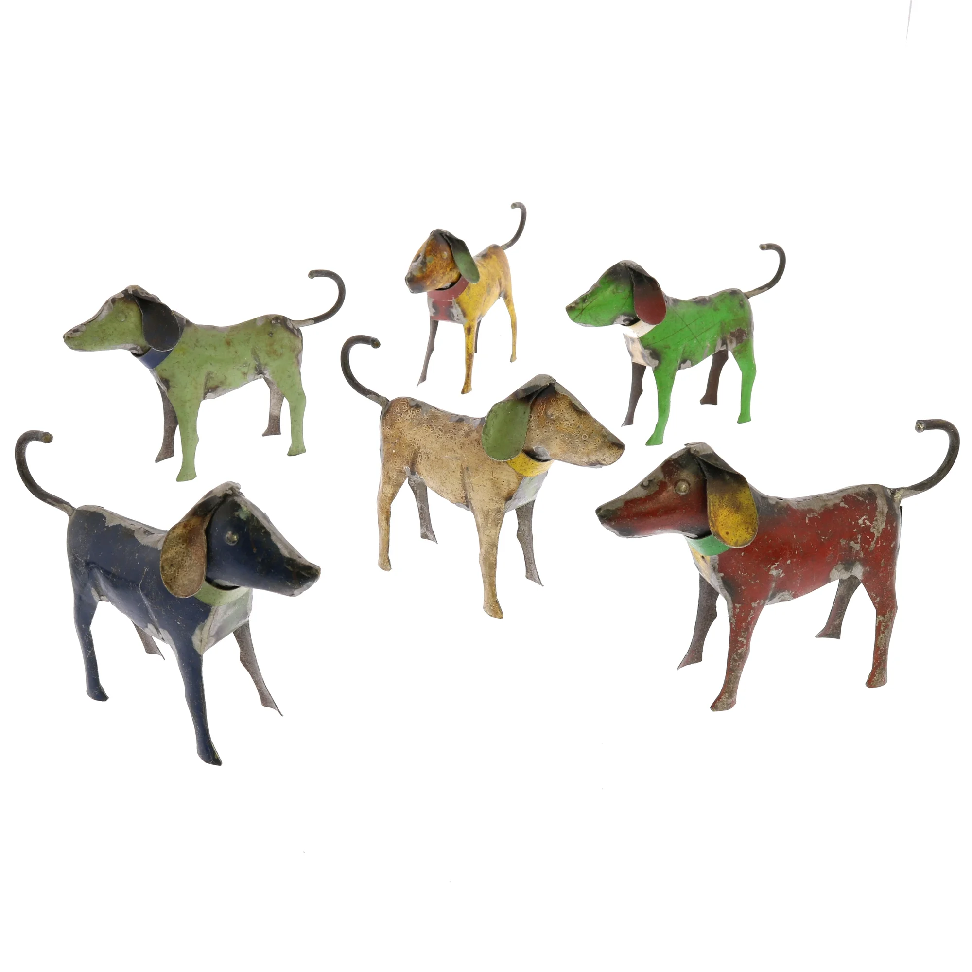 recycled-metal-dogs-museum-outlets.JPG