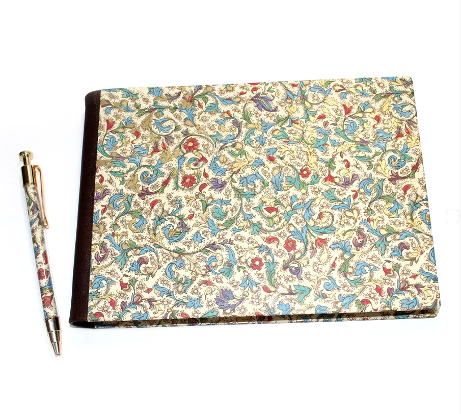 medici-florentine-italian-handmade-guestbook-museum-outlets.jpg
