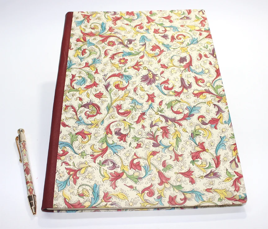 florentine-italian-handmade-guestbook-museum-outlets.jpg
