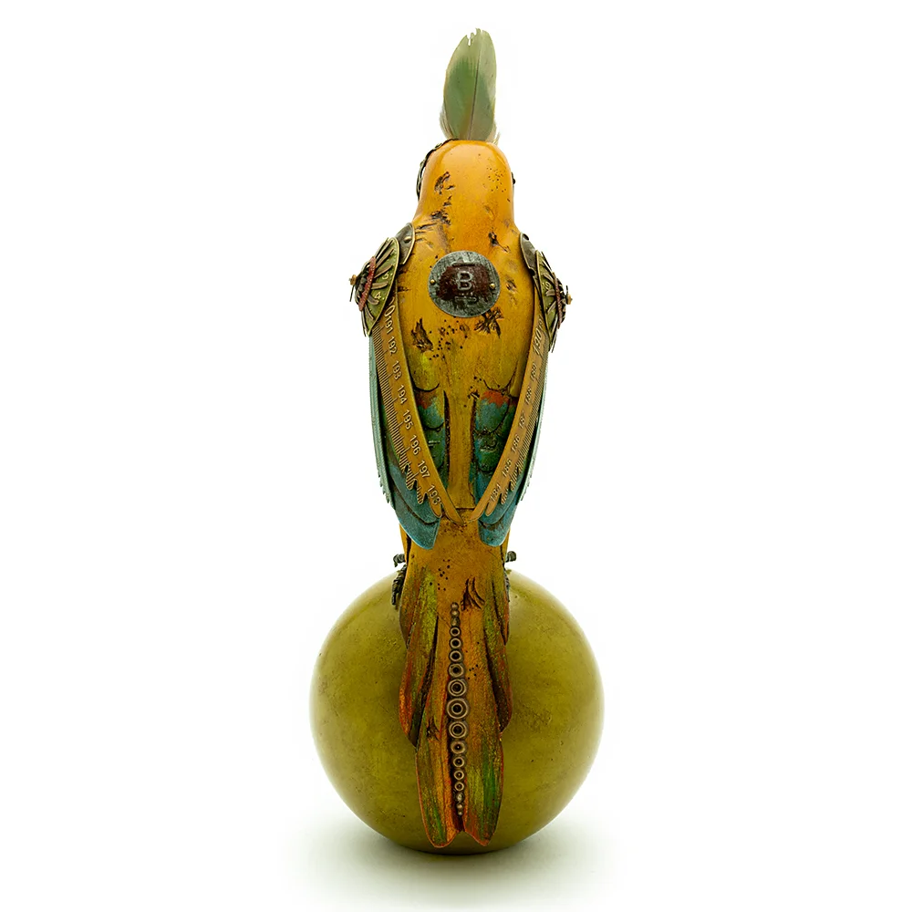mullanium-handmade-steampunk-birds-parrot-museum-outlets.jpg