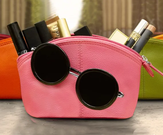 color-leather-accessories-museum-outlets.jpg