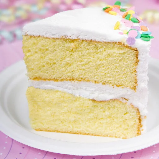 Cake-fragrance-zizzies-soy-candles-museum-outlets.jpg