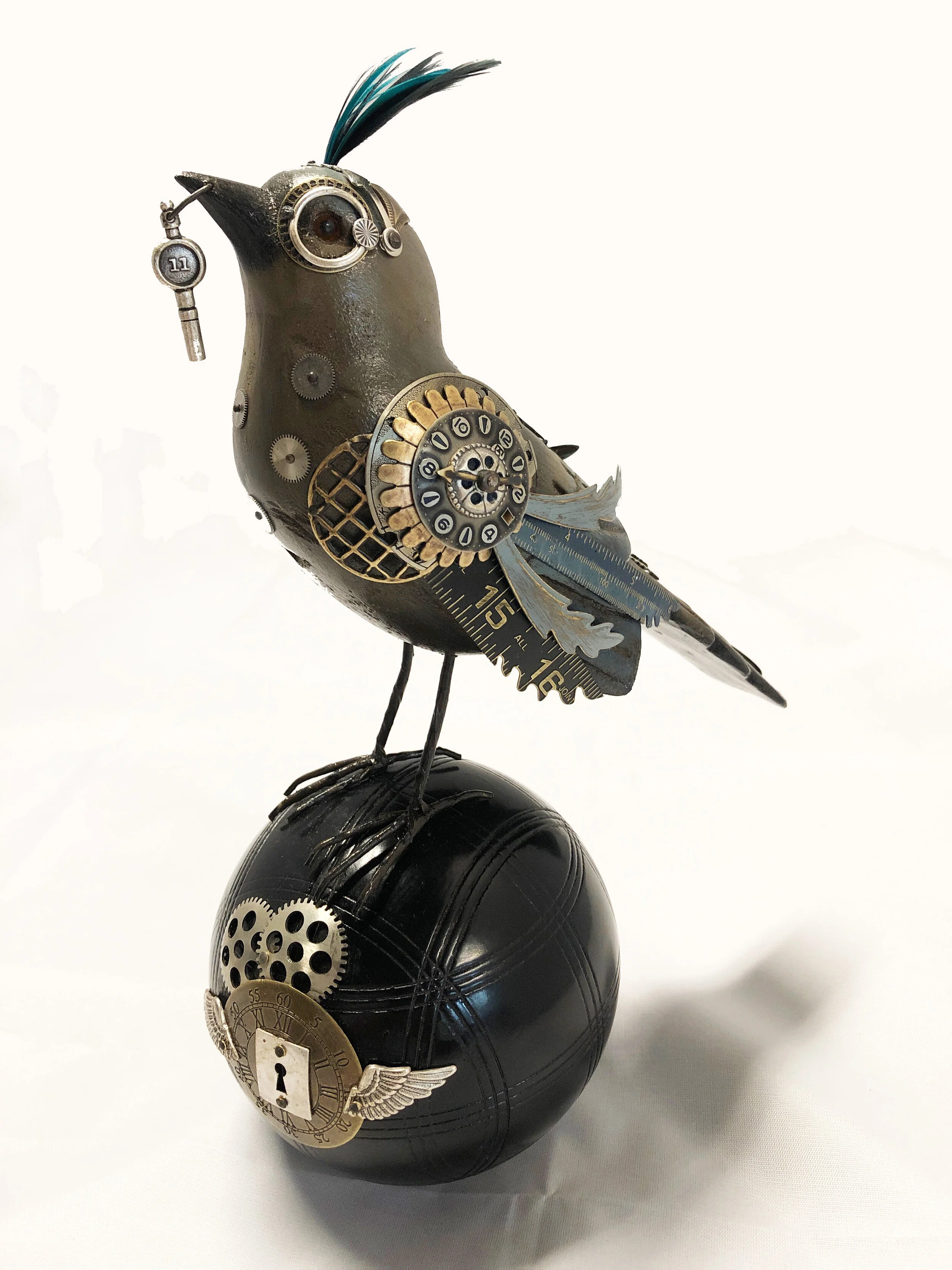 gray-catbird-on-bocce-ball-mullanium-museum-outlets.jpg