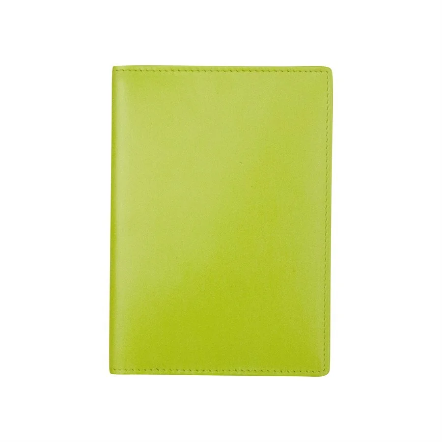 passport-wallet-pear-color-leather-accessories-museum-outlets.jpg