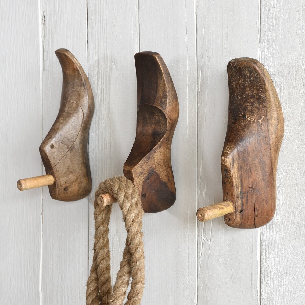 antique wood shoe mold wall hook — MUSEUM OUTLETS