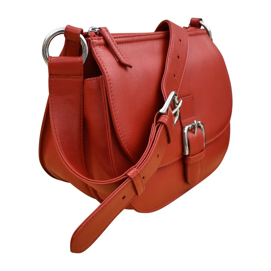 red-leather-saddle-bag-handbag-side-ili-new-york-museum-outlets.jpeg