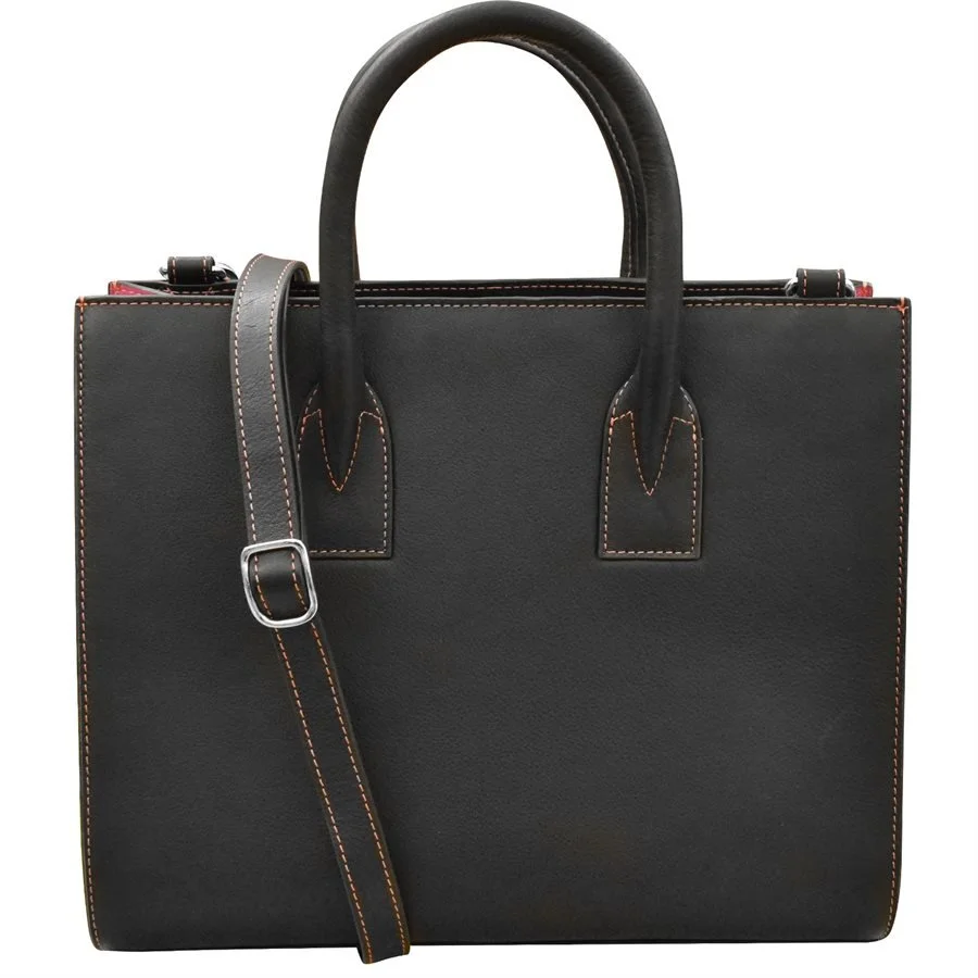 black-leather-berry-accordian-pleats-handbag-museum-outlets.jpeg