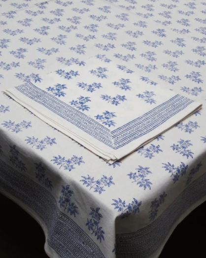 jasmine-bllue-flowers-block-print-tablecloths-india-museum-outlets.png