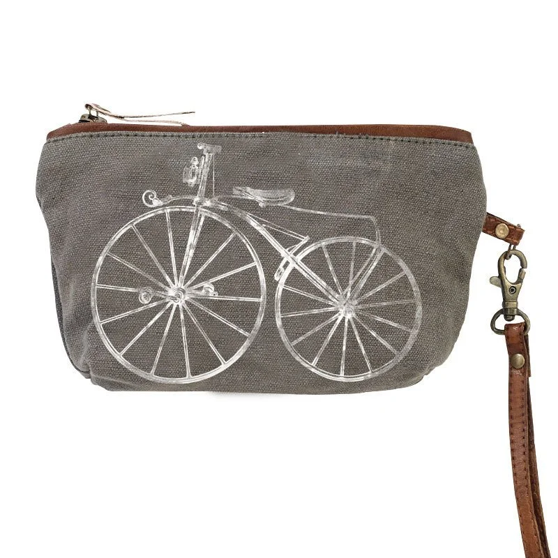 vintage-bicycled-clutch-recycled-canvas-museum-outlets.jpeg