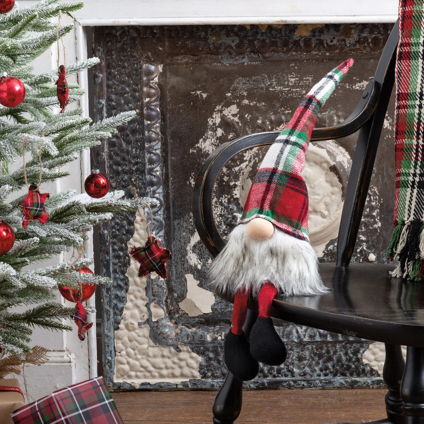 plaid-gnome-sitter-christmas-decoration-museum-outlets.jpeg