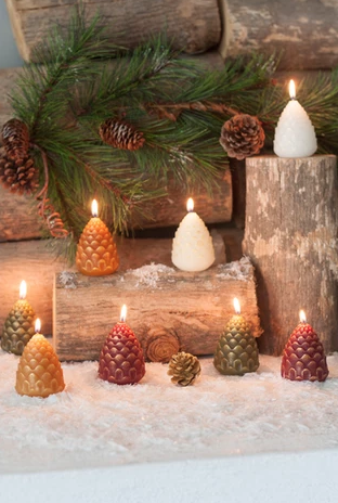 holiday-pine-cone-candles-vance-kitira-christmas-candle-decor-musuem-outlets.png