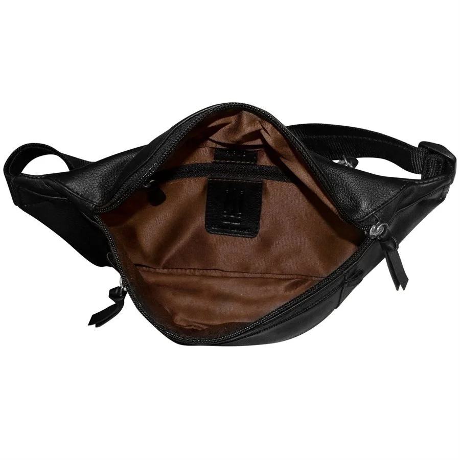 black-leather-belt-bag-ili-museum-outlets.jpeg