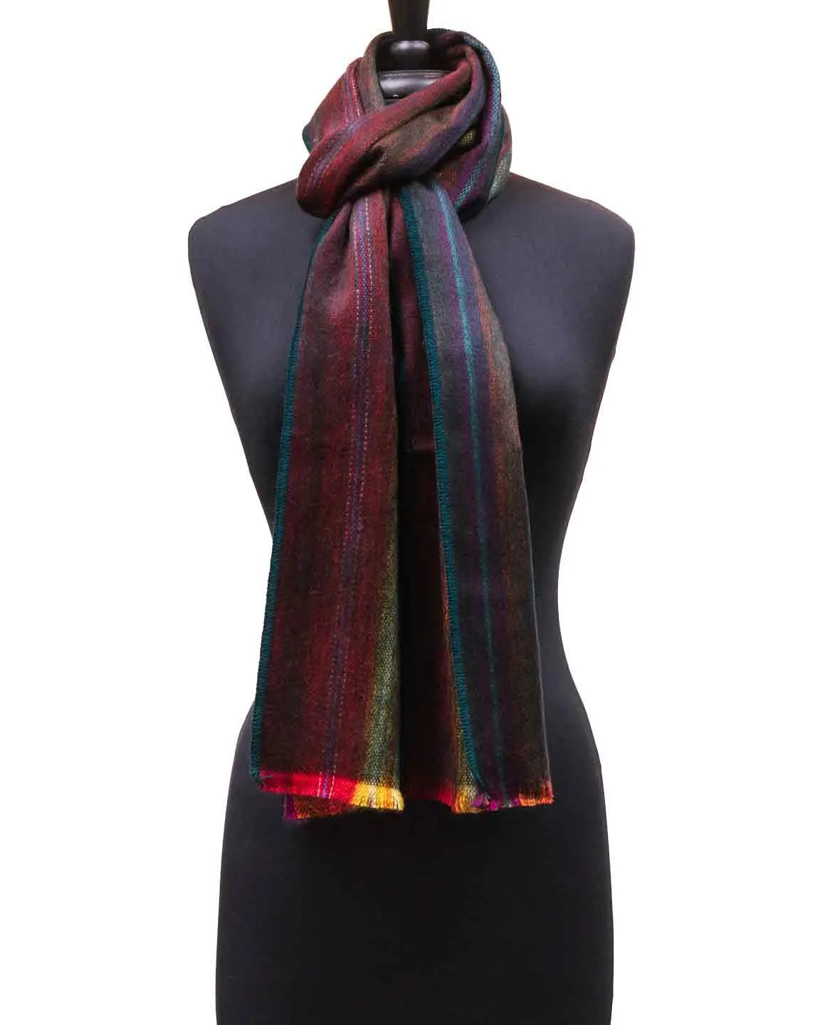 Mulberry-alpaca-scarf-fair-trade-ecuador-museum-outlets.jpeg