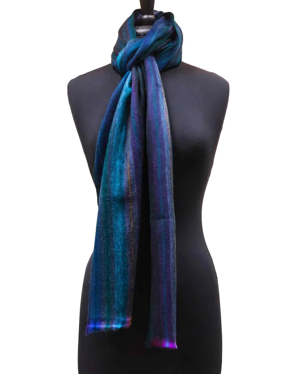 Northern-Lights-alpaca-scarf-fair-trade-ecuador-museum-outlets.jpeg