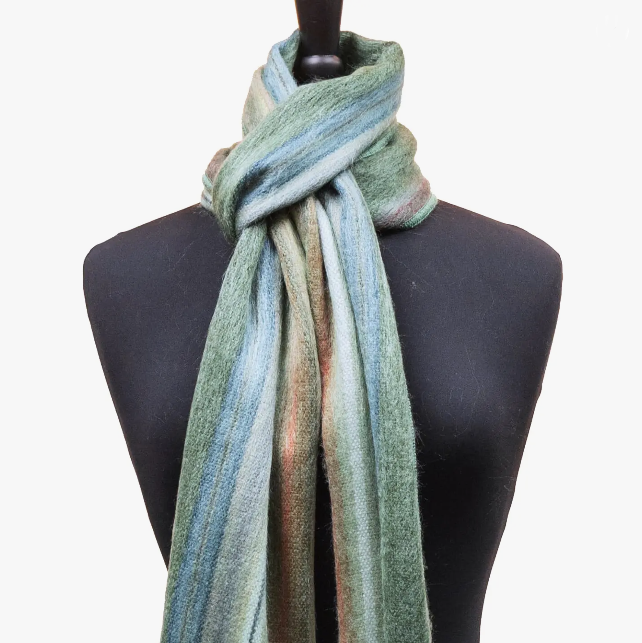 spring-alpaca-scarf-fair-trade-museum-outlets.png