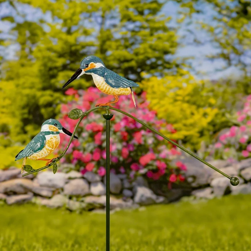 tiny-teeny-hummingbird-garden-stake-unique-metal-home-accessories-museum-outlets.jpeg