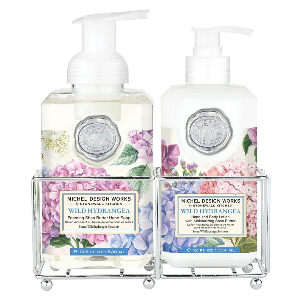 michel-design-works-wild-hydrangea-foamer-lotion-set-museum-outlets.jpg