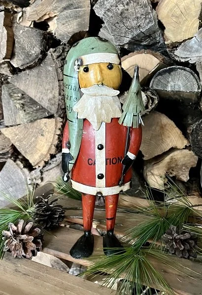 father-christmas-santa-recycled-metal-holiday-christmas-decorations-museum-outlets.jpeg