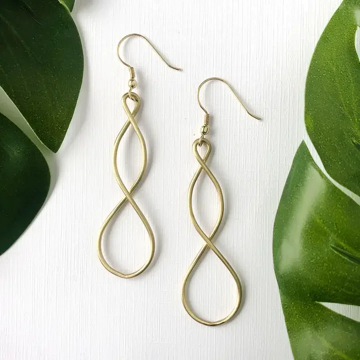 gold-double-helix-twist-handcrafted-artisan-earrings-kantha-jewelry-museum-outlets.webp