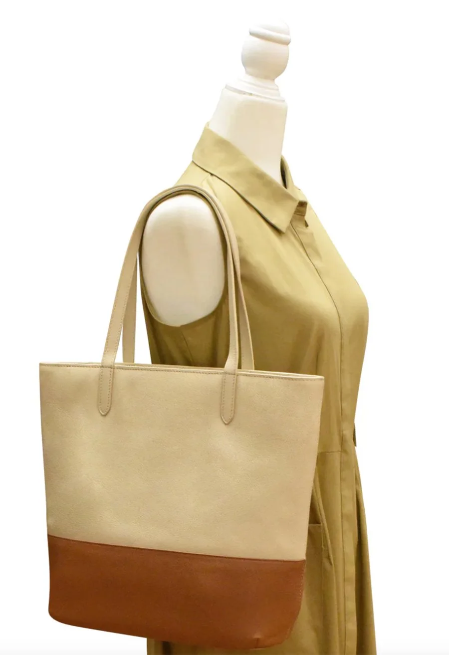 stone-antique-saddle-mannequin-leather-tote-museum-outlets.jpg