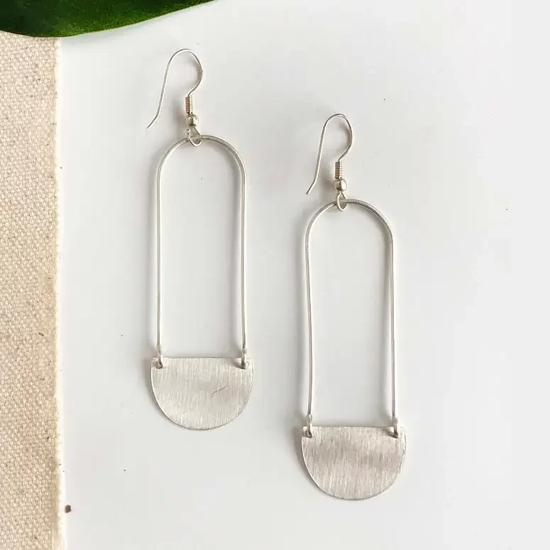 silver-drop-half-moon-long-earrings-kantha-jewelry-museum-outlets.webp