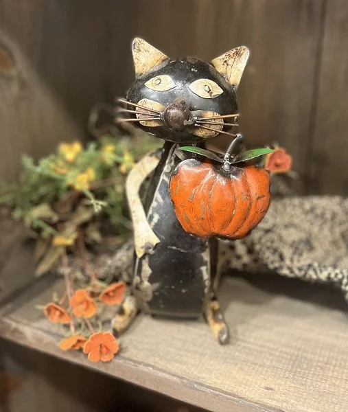 recycled-metal-black-cat-pumpkin-halloween-decoration.jpg