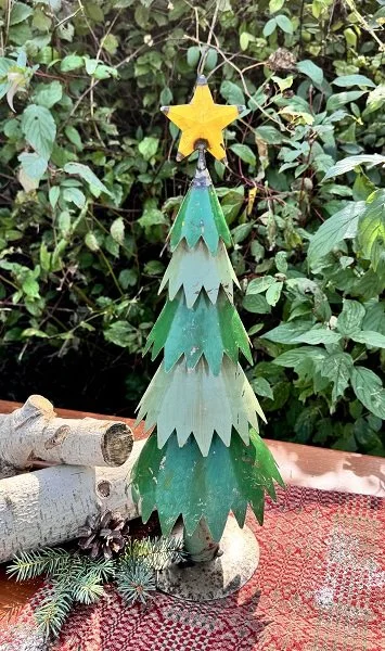 small-evergreen-metal-recycled-christmas-decorations-museum-outlets.jpeg