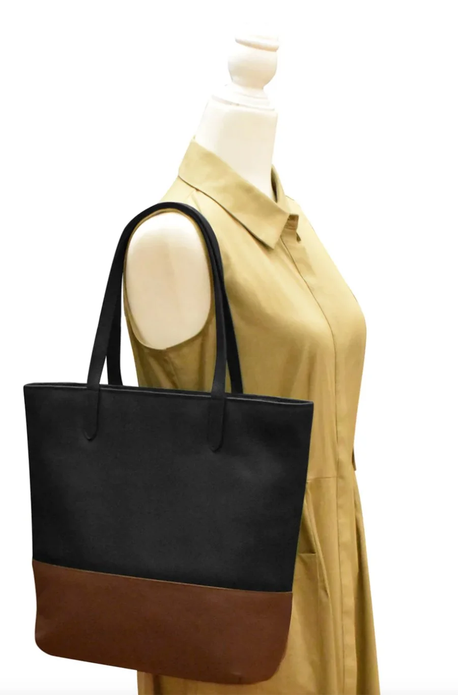 toffee-black-mannequin-view-zippered-tote-bag-colored-leather-totebag-museum-outlets.jpg