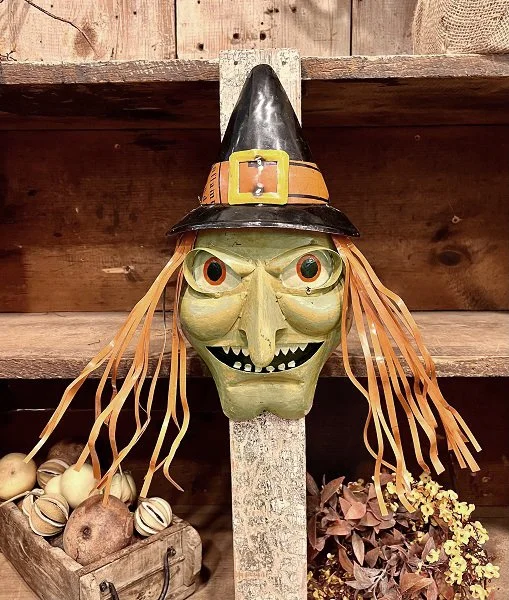 witch-face-halloween-decoration-museum-outlets.jpg