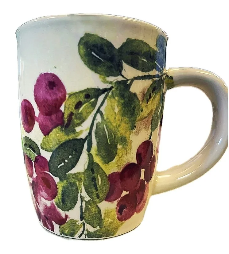 cranberry-wreath-mug.jpg