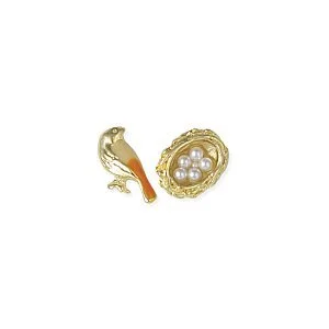gold-nest-bird-mismatch-earrings-unique-affordable-jewelry-museum-outlets.jpeg