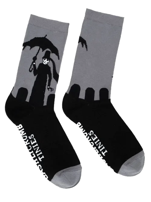 Gashlycrumb-Tinies-socks_edward-gorey-socks-museum-outlets.webp