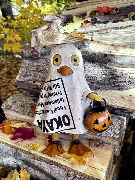 recycled-metal-miss-spooky-ghost-duck-halloween-decorations-museum-outlets.jpeg