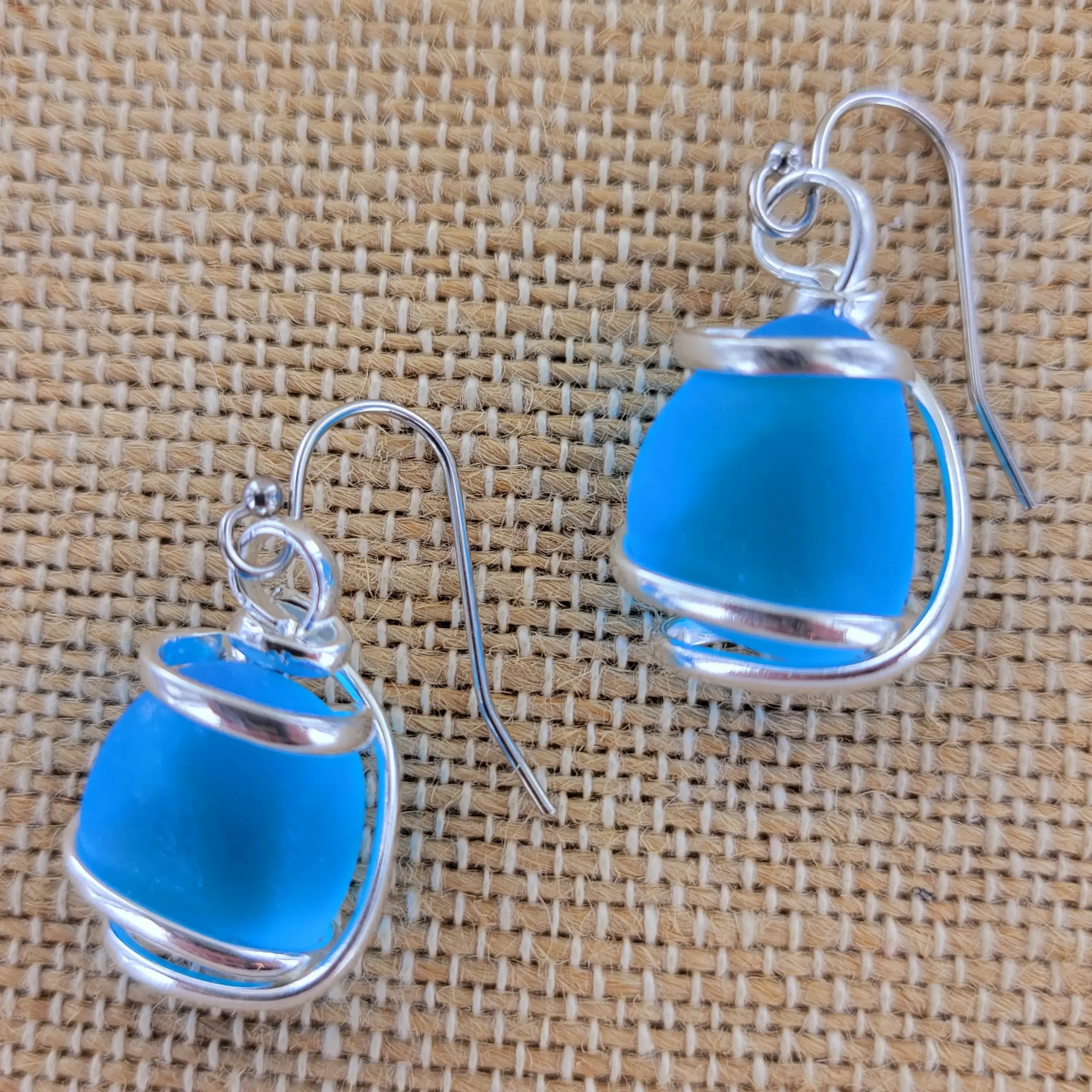 aqua-sea-glass-earrings-museum-outlets.webp