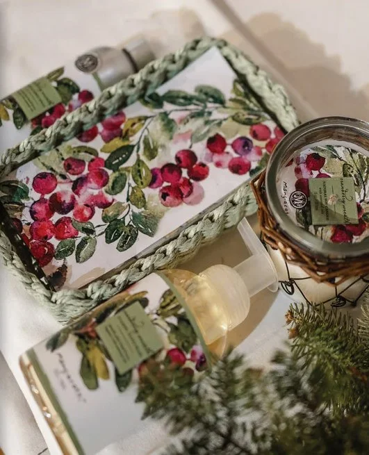 cranberry-wreath-made-in-usa-hostess-gifts.jpg