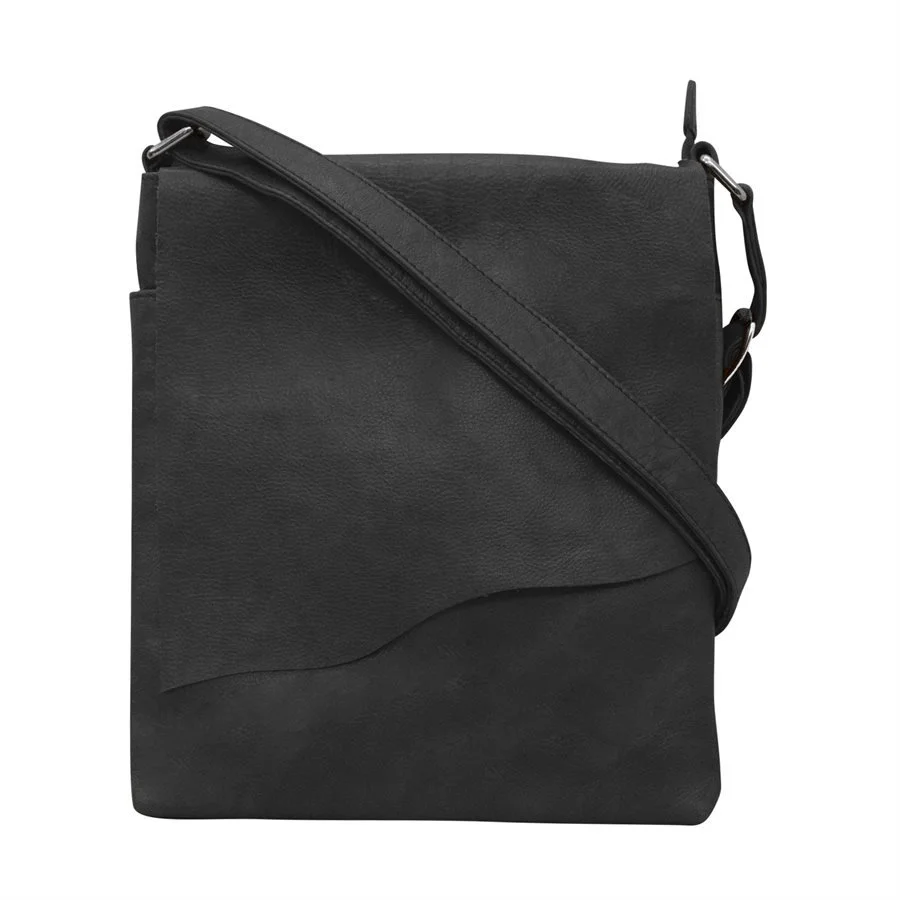 black-leather-messenger-bag-ili-6842-museum-outlets.jpg