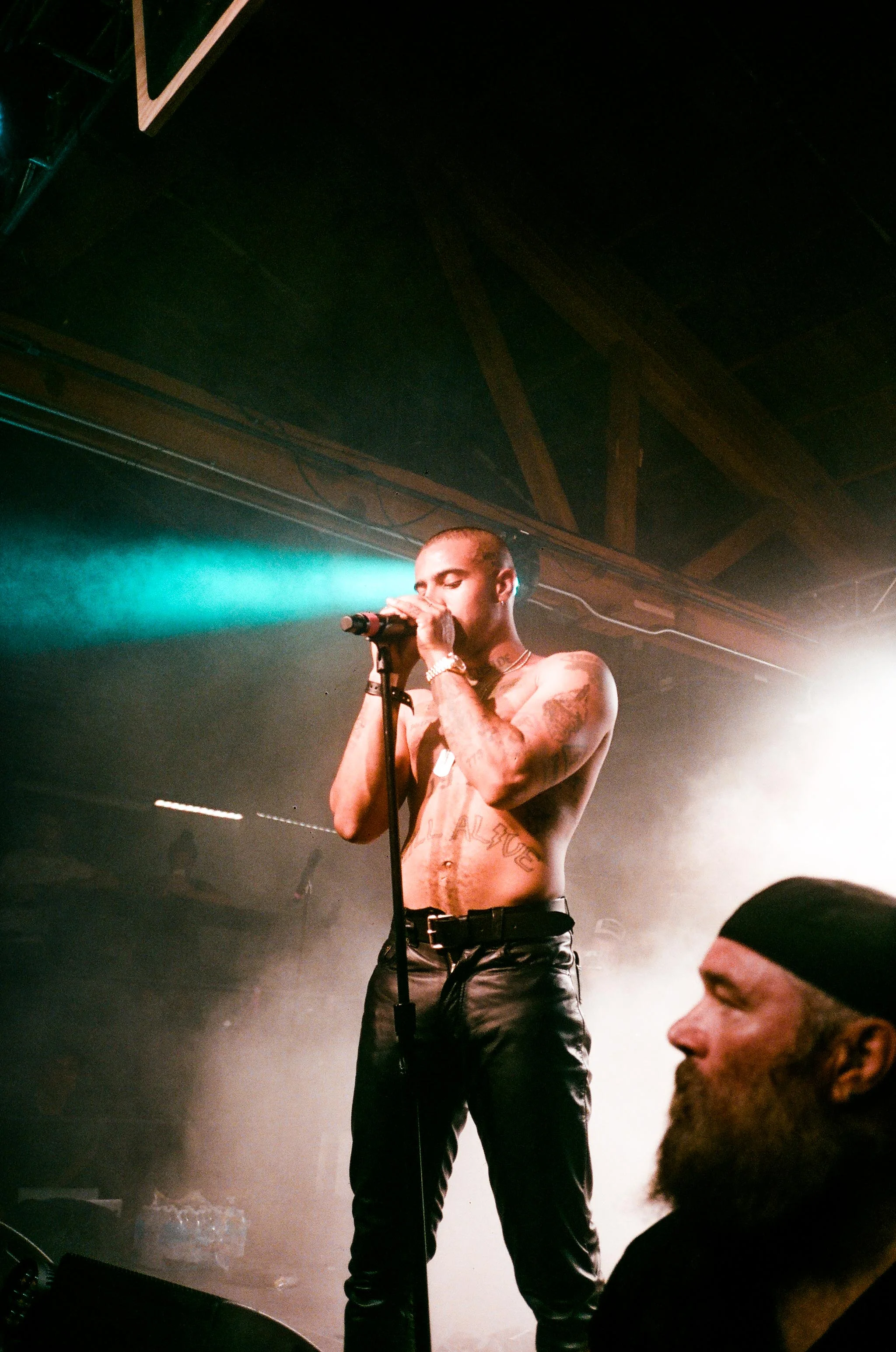 VIC MENSA X HOUSE OF VANS